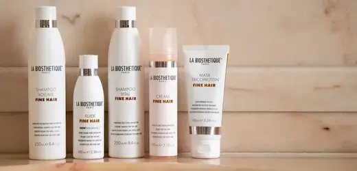 Es ist genetisch bedingt, welche Haarfülle und Haarstärke wir auf dem Kopf haben.
